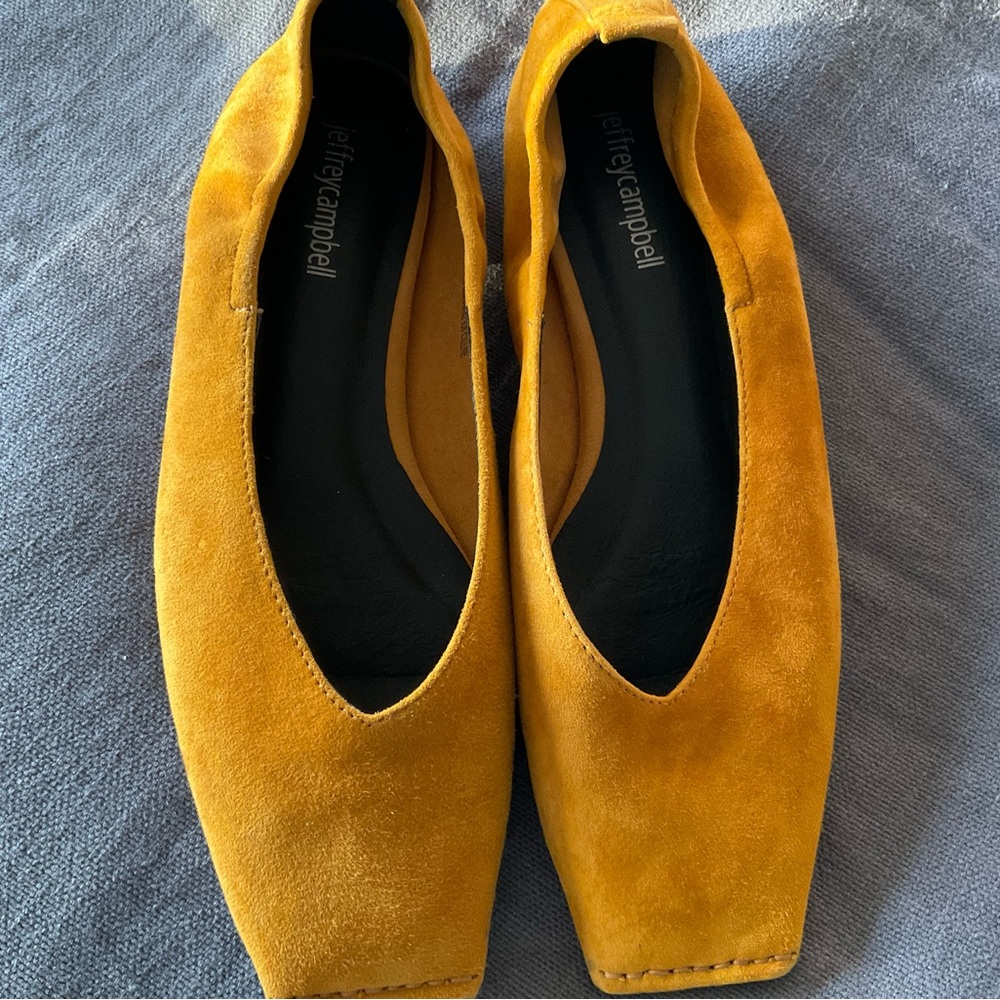 🥿Jeffrey Campbell Ochre Suede Loafers